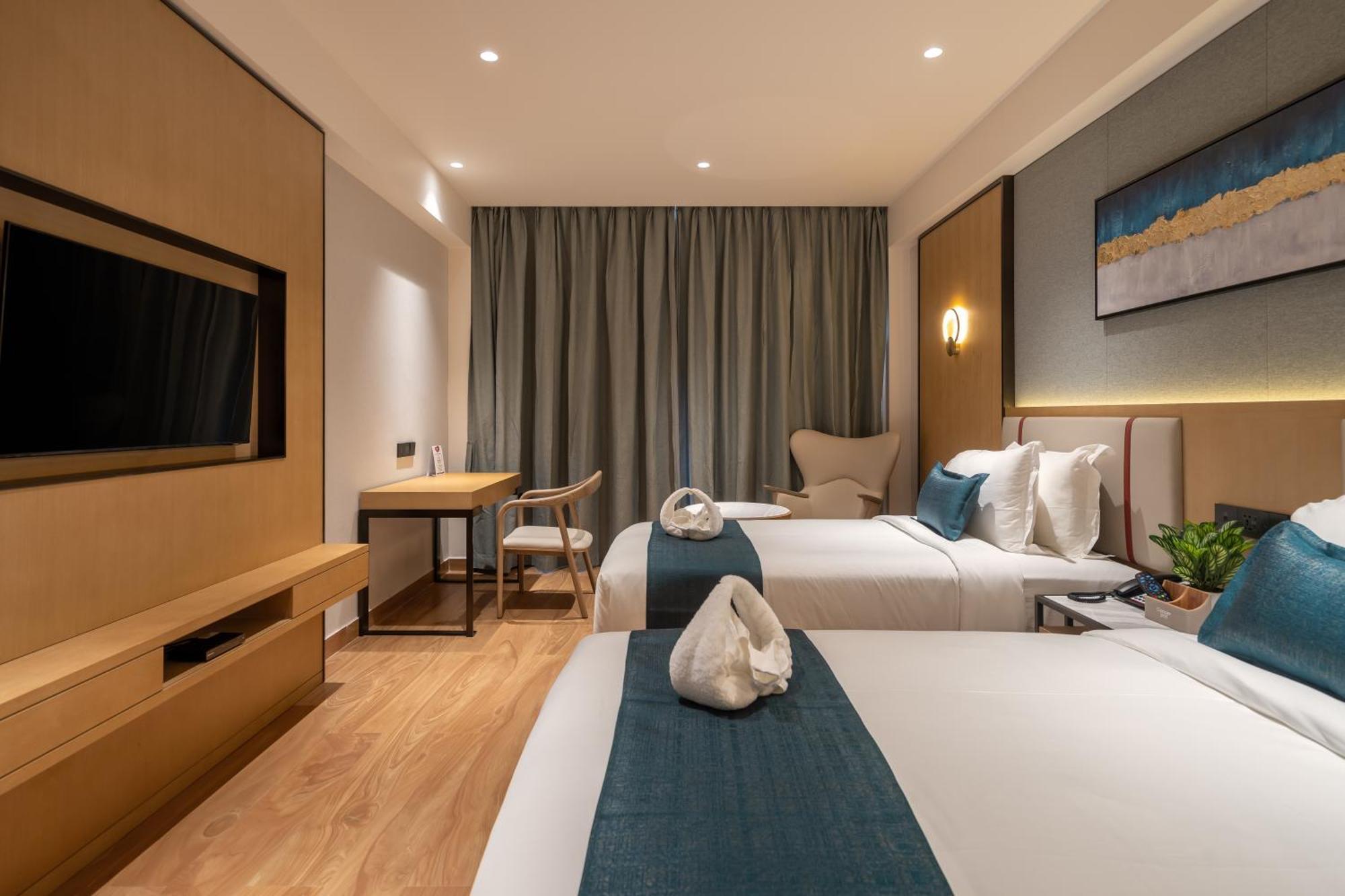 Copper Leaf Hotels, Tirunelveli Buitenkant foto